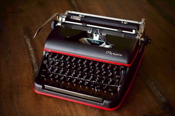 Front view of an Olympia SM3 typewriter.